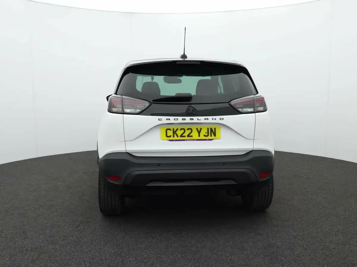 2022-vauxhall-crossland-15-gs-line-big-3