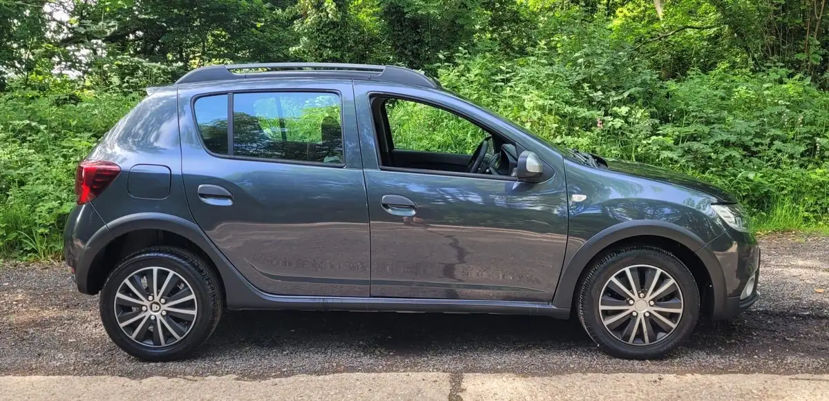 2017-dacia-sandero-stepway-15dci-laureate-big-6
