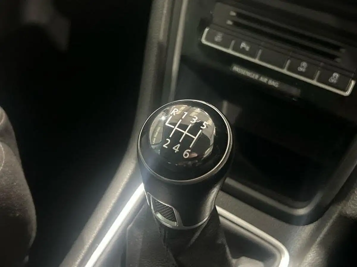2019-volkswagen-sharan-14-tsi-se-nav-1395cc-big-22