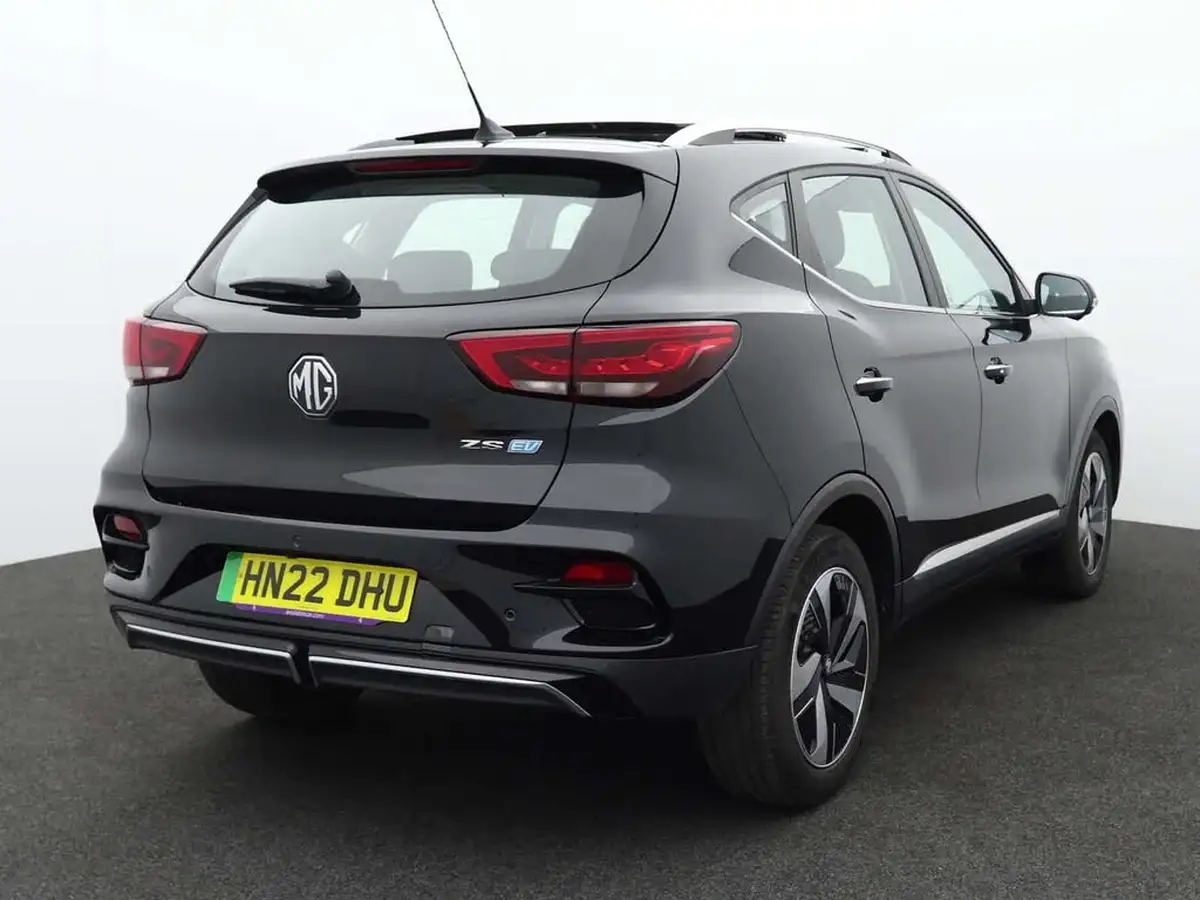 2022-mg-zs-suv-e-trophy-ev-156ps-long-range-big-5