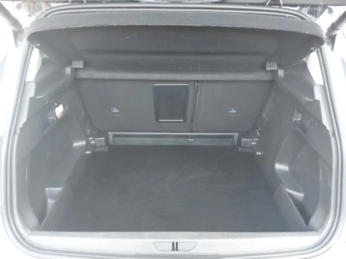 2022-vauxhall-grandland-x-12-griffin-big-7