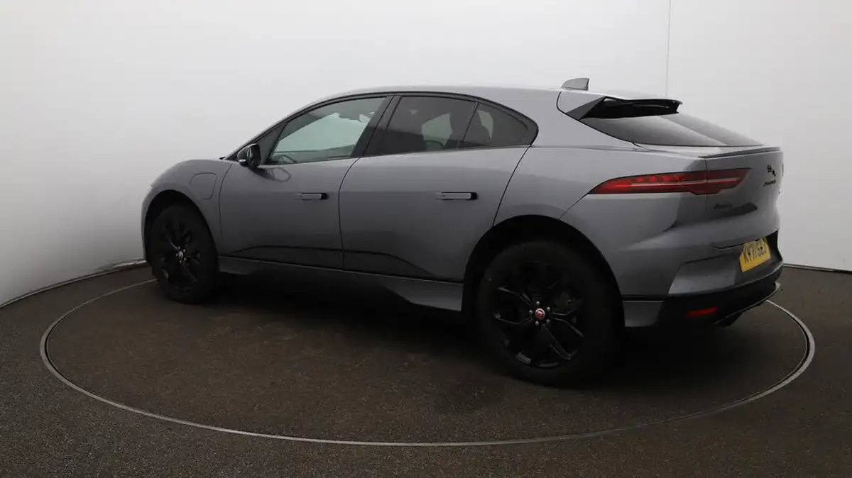 2022-jaguar-i-pace-ev400-black-big-38