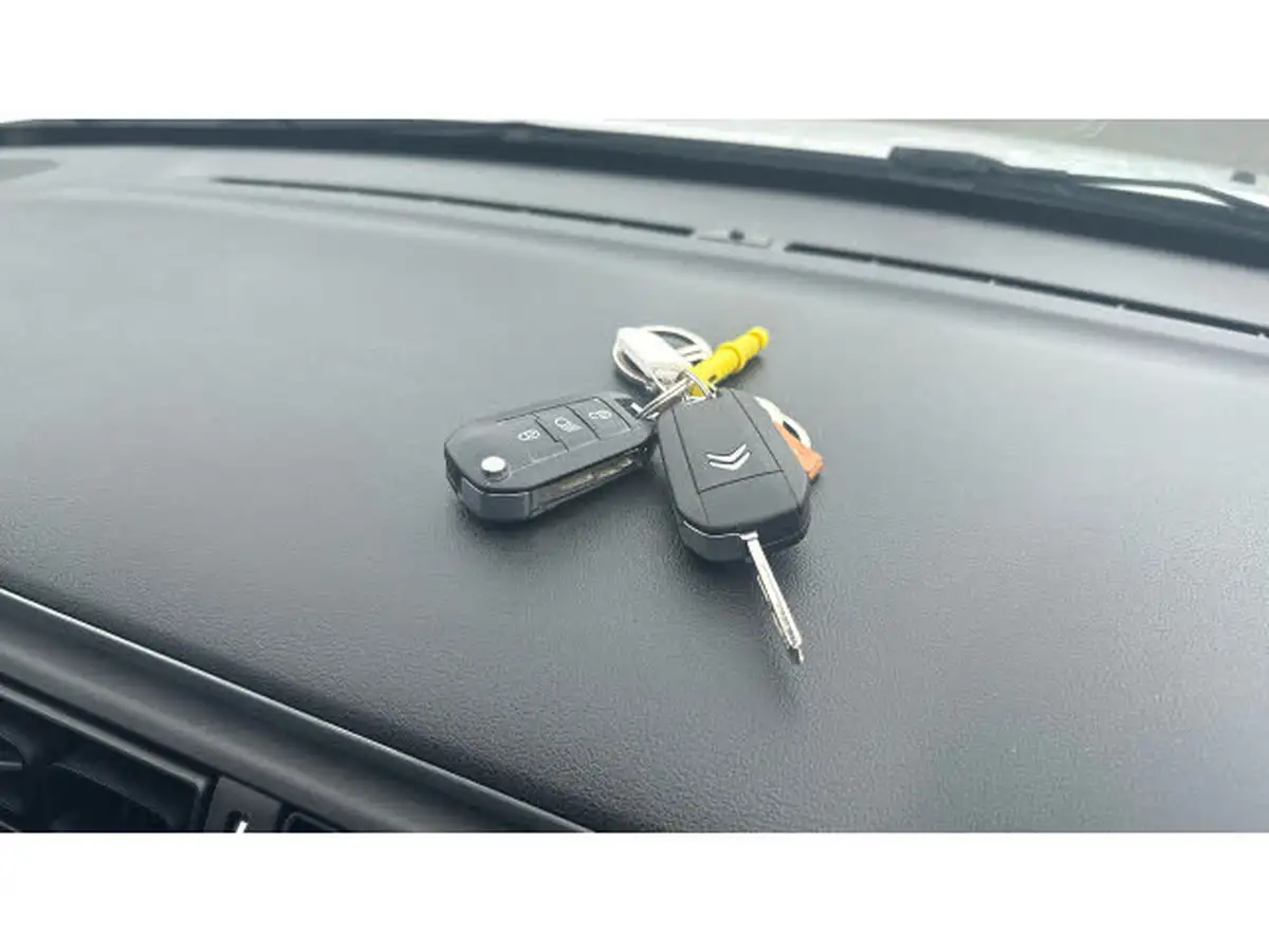 2020-citroen-c3-12-puretech-feel-83ps-ss-big-19