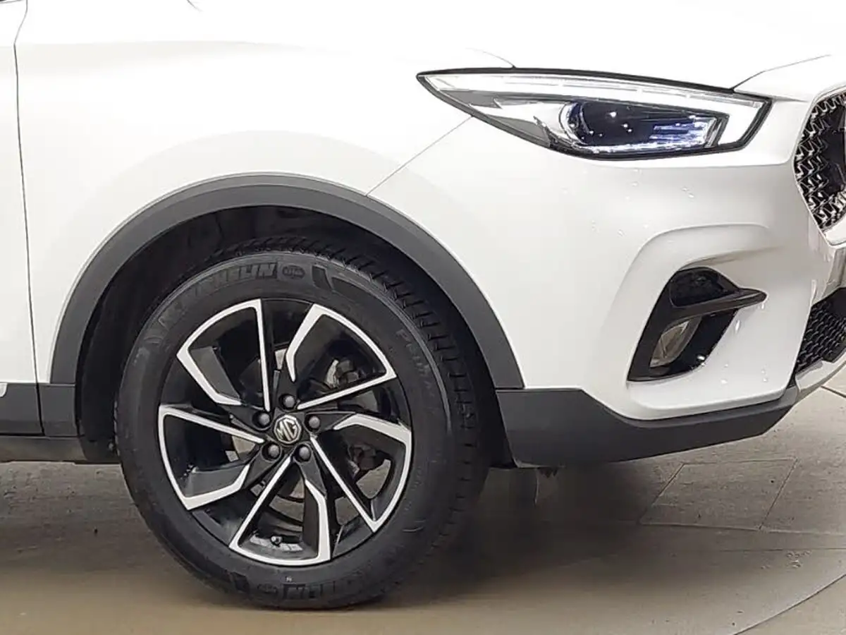 2023-mg-zs-suv-10t-gdi-exclusive-big-8