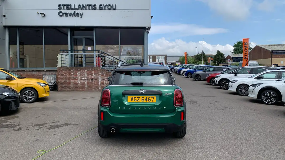2021-mini-countryman-15-cooper-classic-auto-big-8