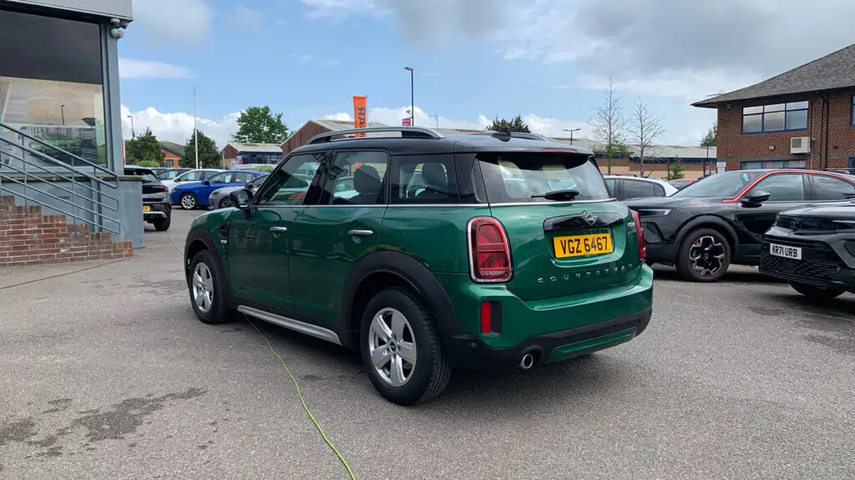 2021-mini-countryman-15-cooper-classic-auto-big-4