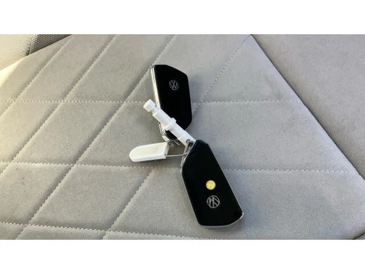 2020-volkswagen-golf-15-tsi-style-150ps-hatchback-big-19