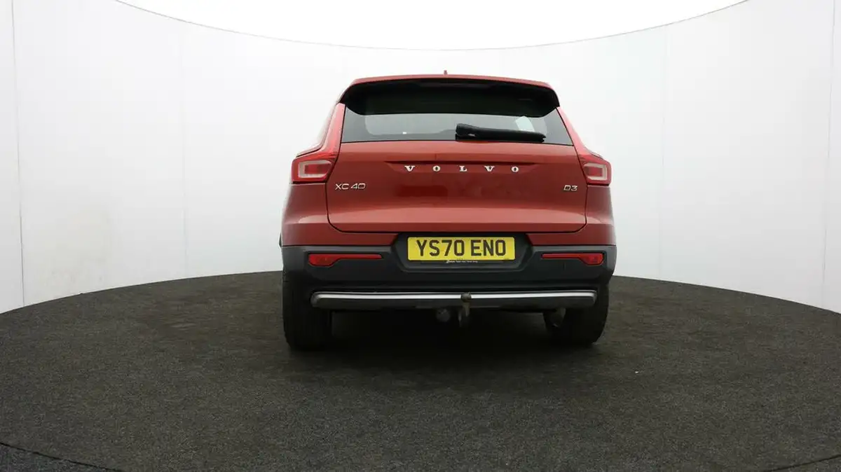2020-volvo-xc40-20td-d3-momentum-geartronic-big-33