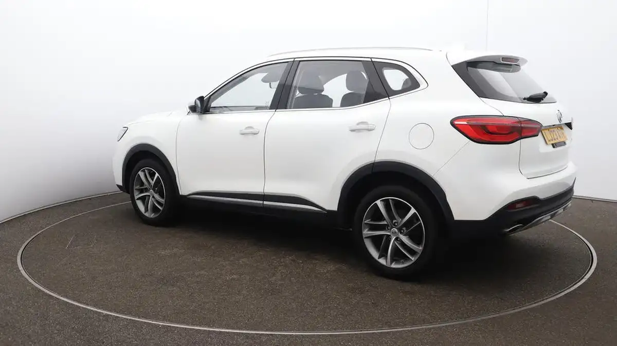 2023-mg-hs-15t-gdi-excite-162ps-dct-big-33