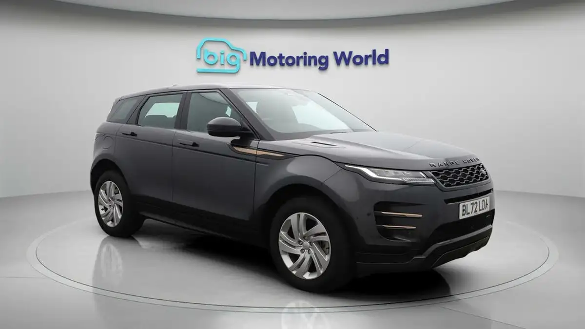 2022-land-rover-range-rover-evoque-15-p300e-r-dynamic-s-big-1