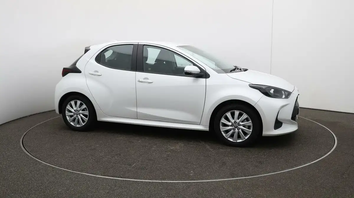 2022-toyota-yaris-15-vvt-i-icon-big-46
