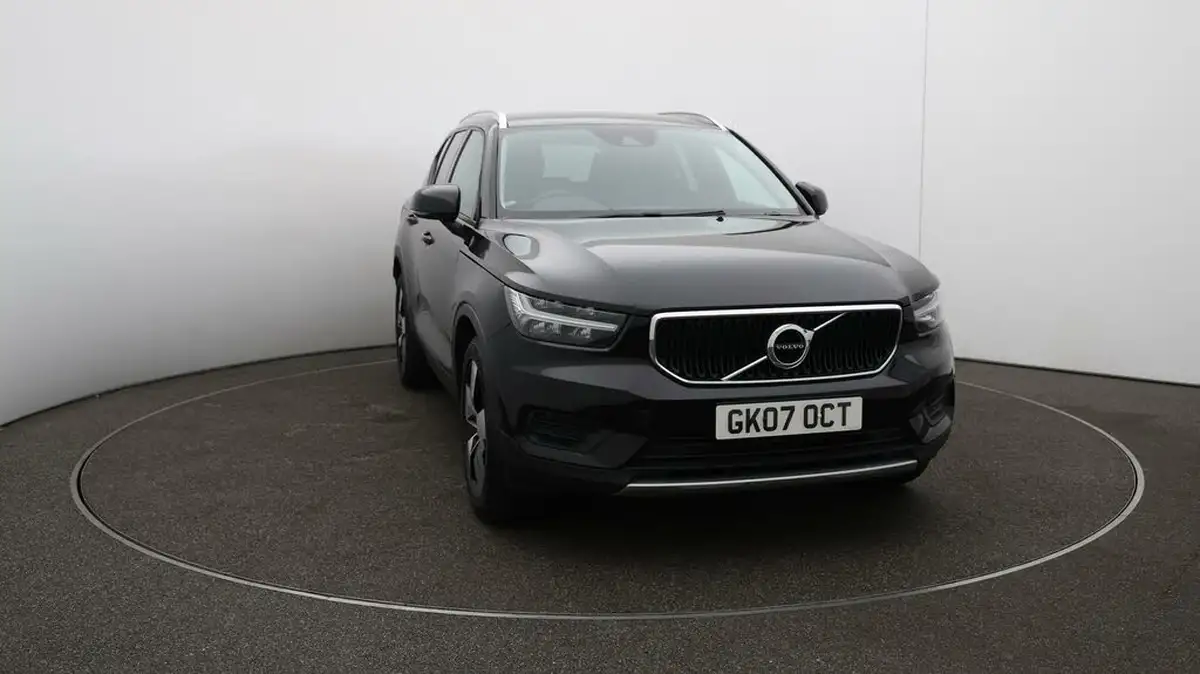 2019-volvo-xc40-20td-d3-momentum-big-40