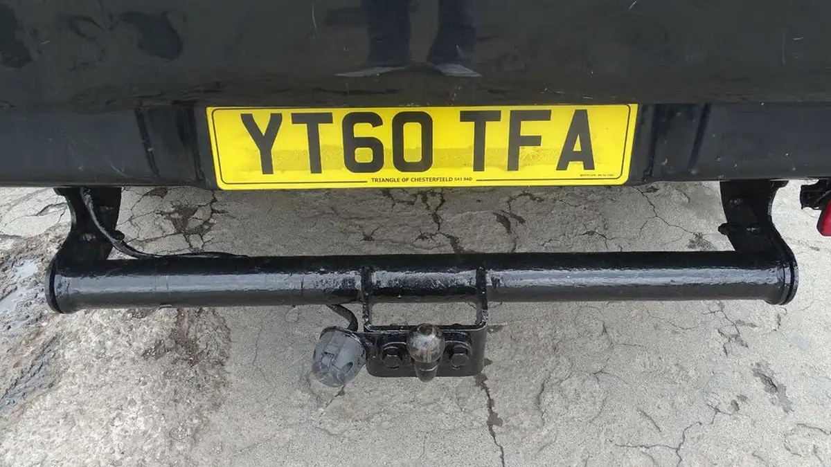 2010-mitsubishi-l200-25td-trojan-big-19