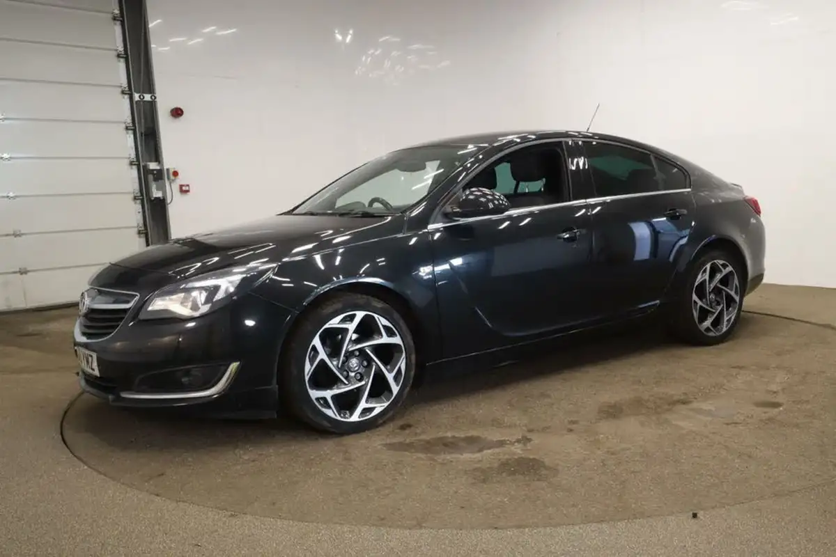 2016-vauxhall-insignia-16cdti-sri-vx-line-auto-big-3