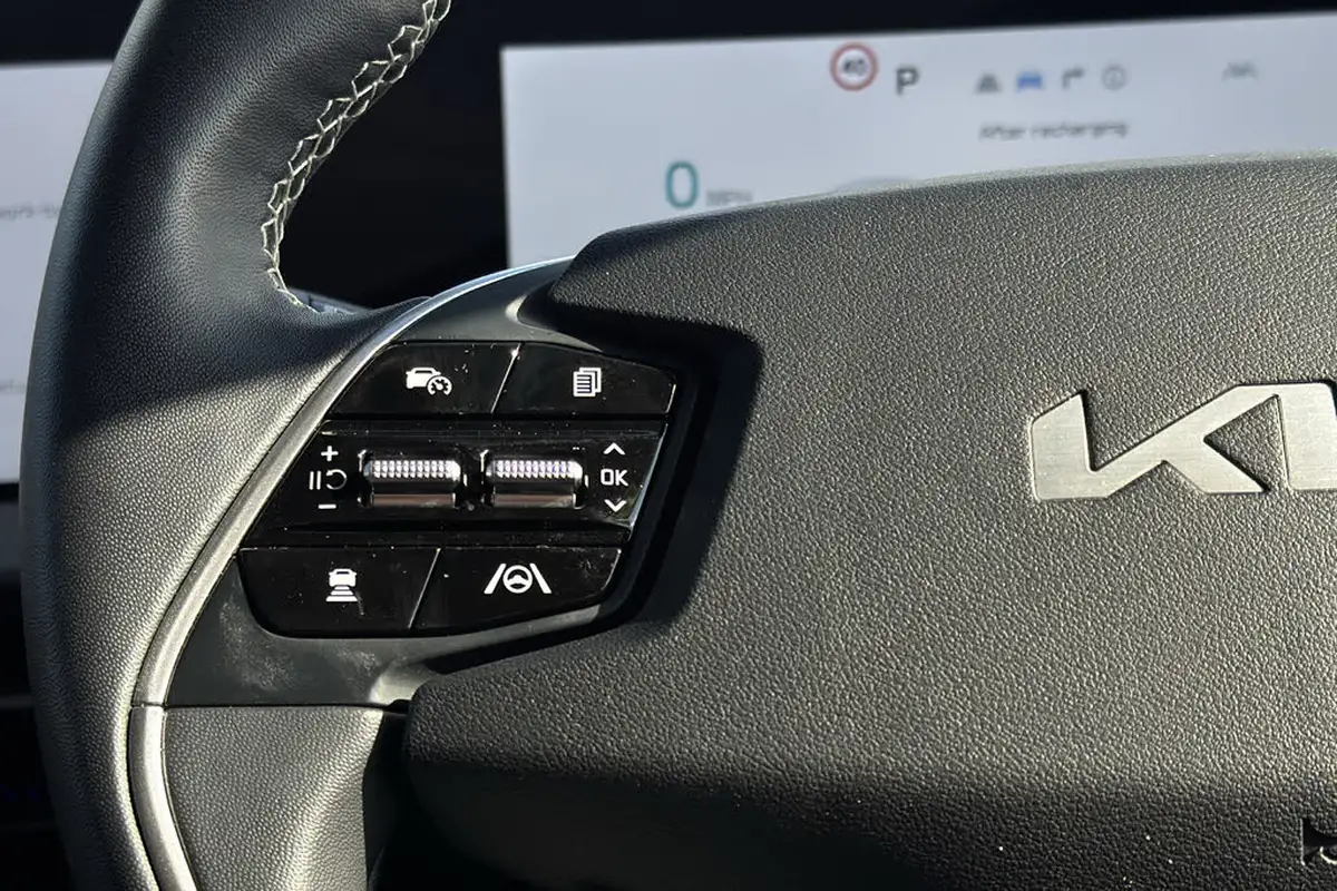 2023-kia-ev6-e-gt-line-s-225bhp-big-15