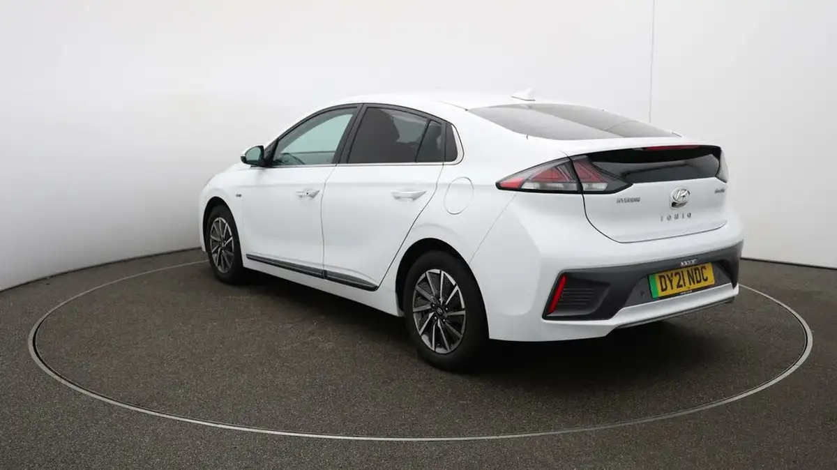 2021-hyundai-ioniq-e-premium-se-electric-100kw-big-65