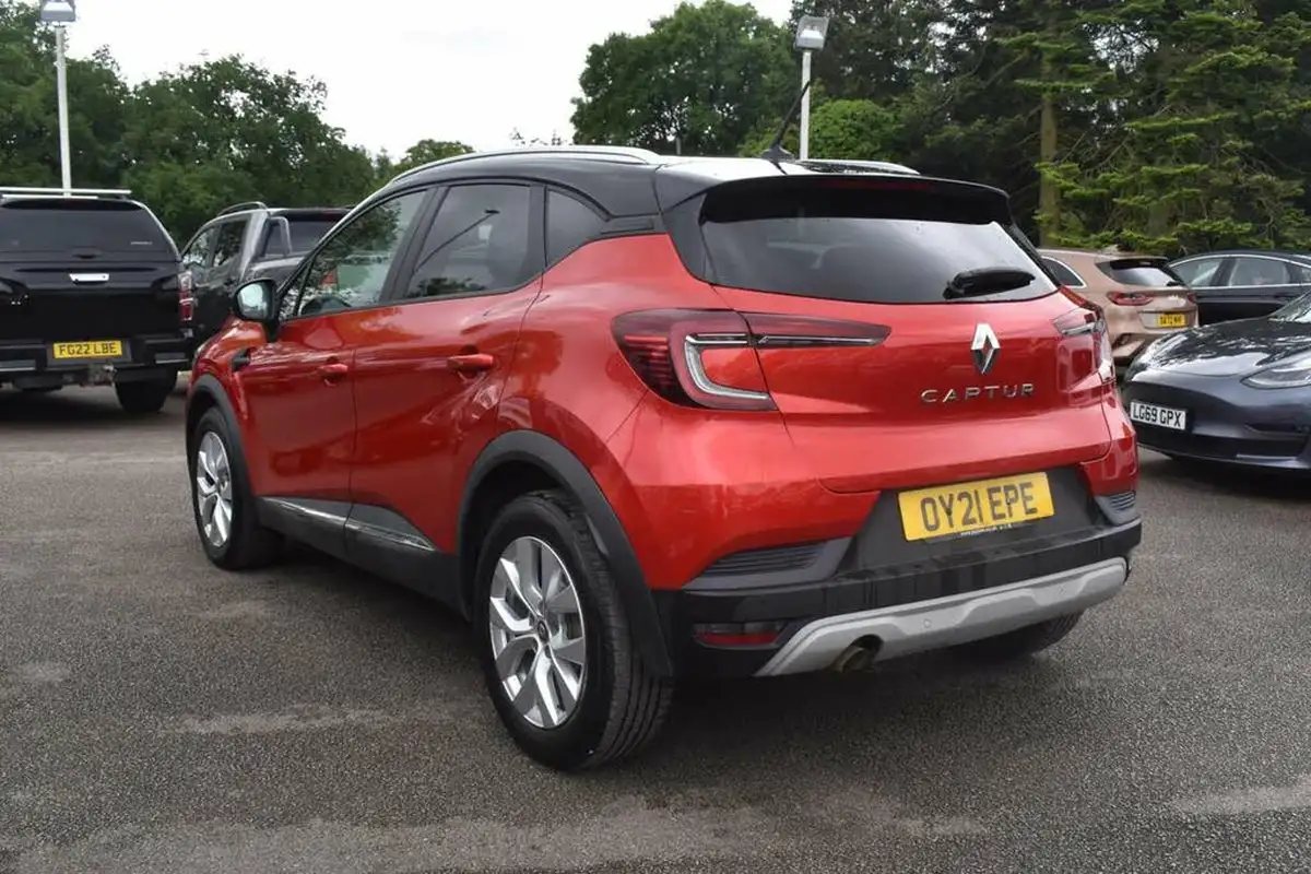 2021-renault-captur-13-tce-iconic-130bhp-big-13