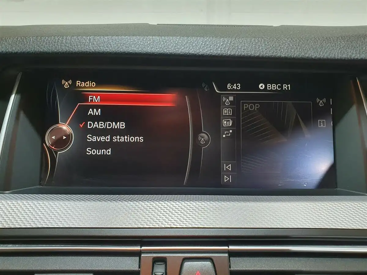 2015-bmw-5-series-30td-535d-m-sport-saloon-4d-big-40