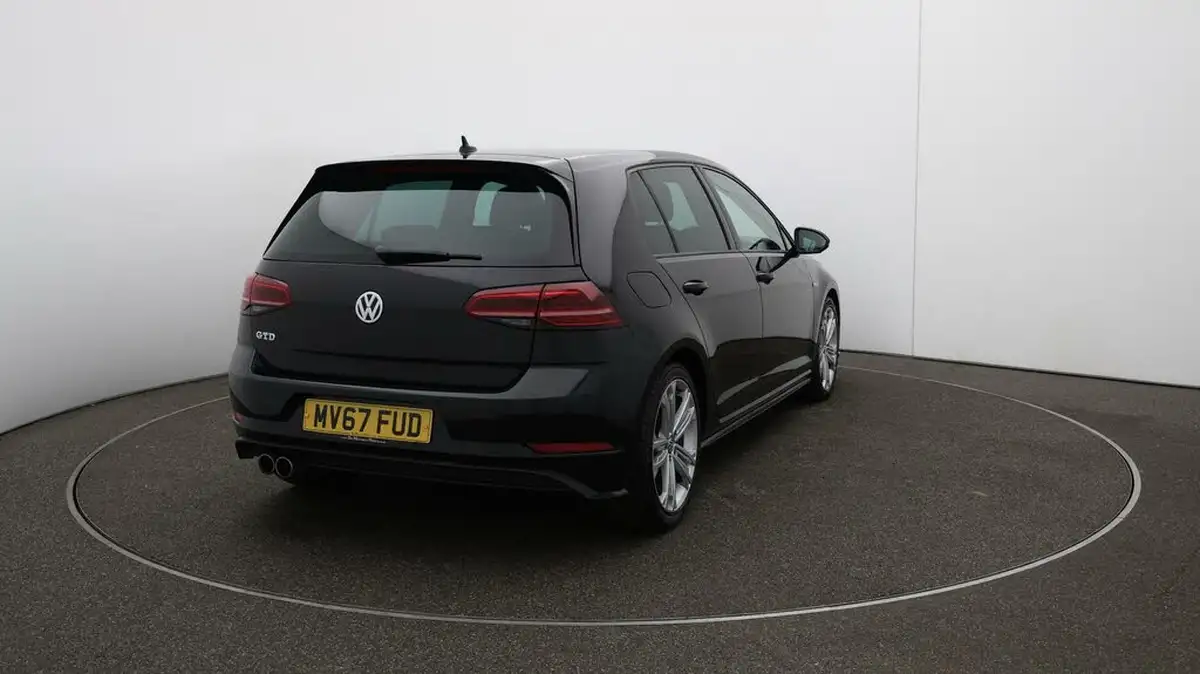 2017-volkswagen-golf-20tdi-gtd-ss-hatchback-5d-dsg-big-50