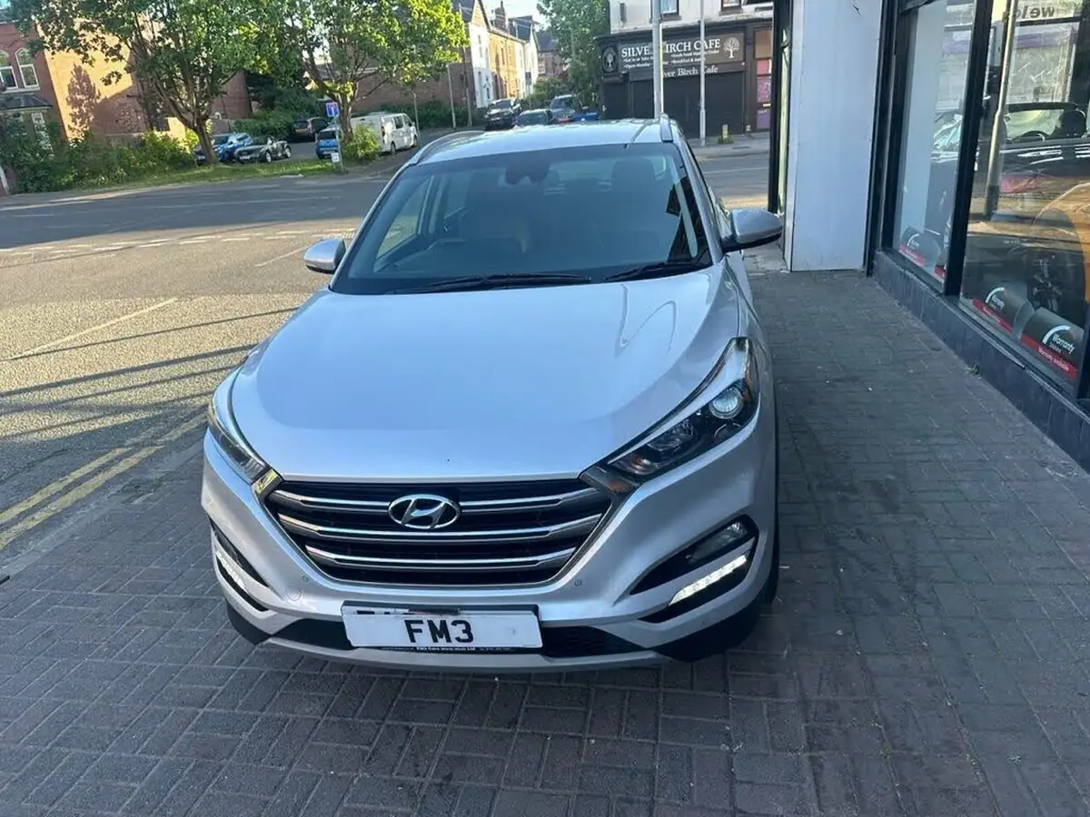 2016-hyundai-tucson-20crdi-premium-136ps-auto-big-3