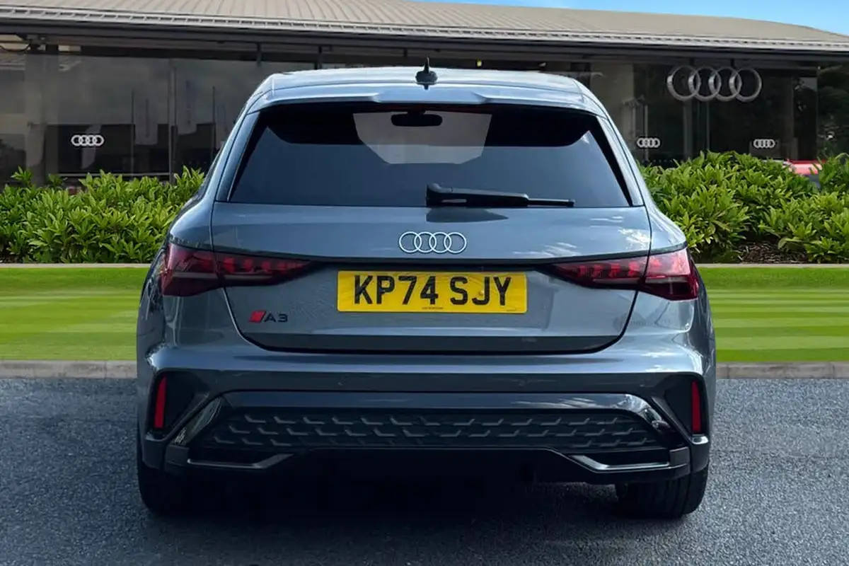 2024-audi-a3-15-35-tfsi-s-line-sportback-5d-tronic-big-3