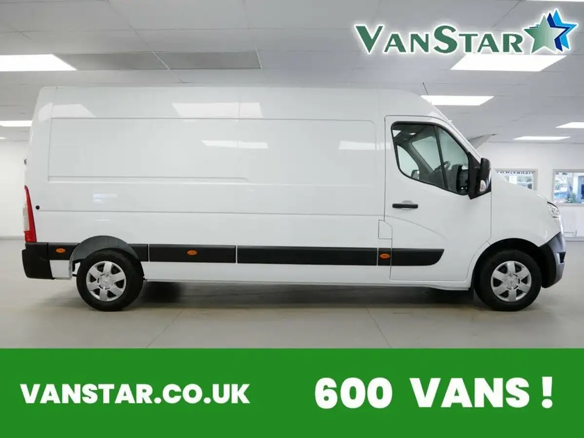 2024-nissan-interstar-23dci-f35-l3h2-acenta-135pseu6d-panel-van-big-0