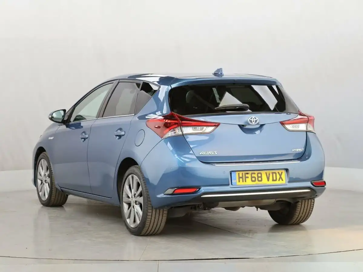 2018-toyota-auris-18-vvt-i-hsd-excel-pan-roof-hatchback-big-6