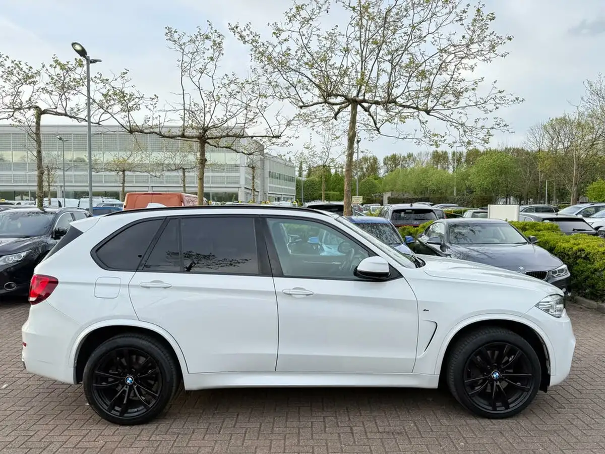 2017-bmw-x5-30td-xdrive40d-m-sport-big-2