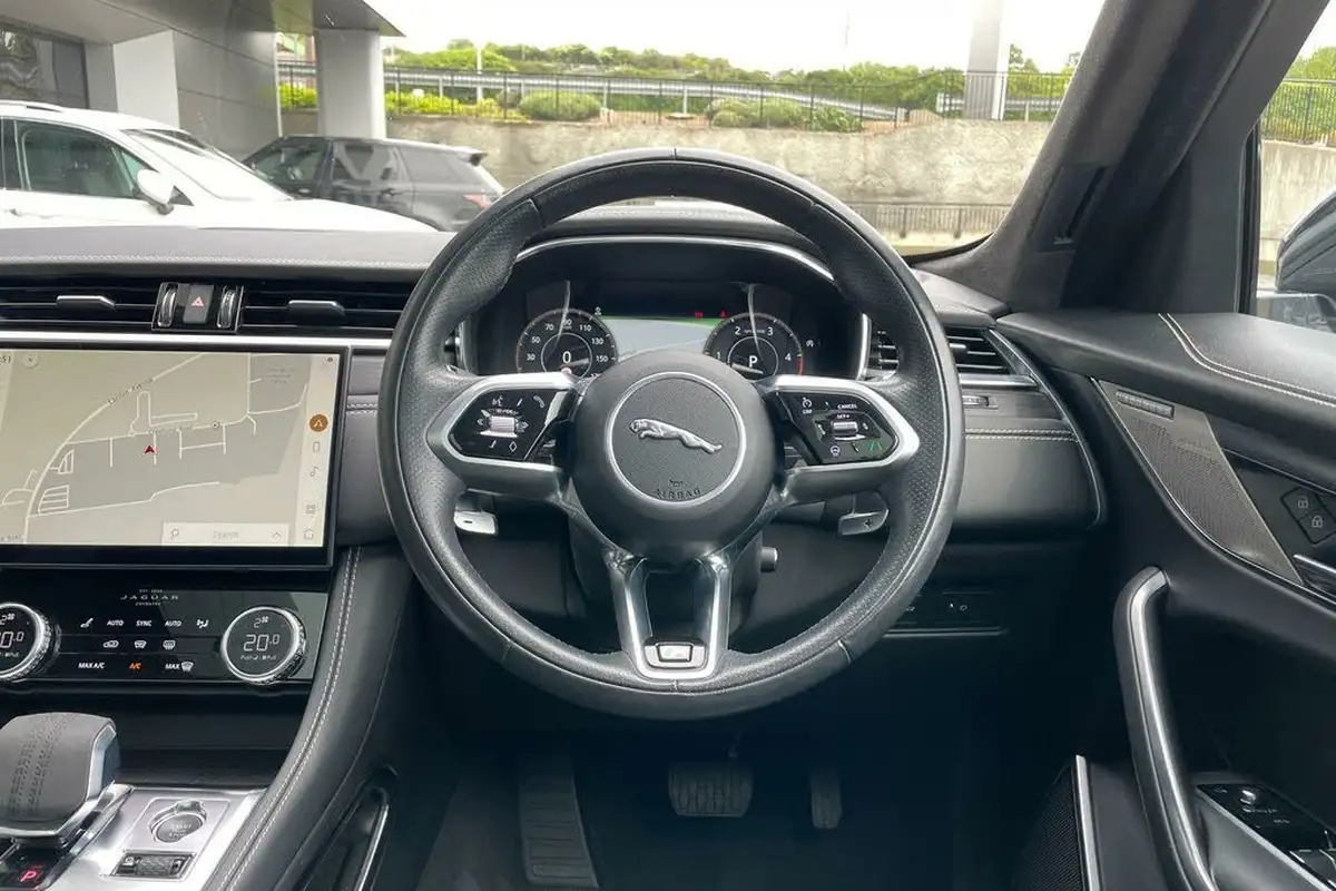 2021-jaguar-f-pace-20-d200-r-dynamic-hse-mhev-big-44