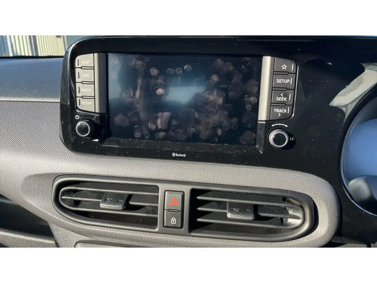 2024-hyundai-i10-12-advance-79ps-big-32