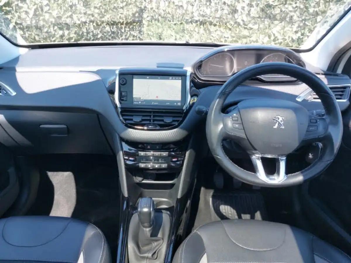 2019-peugeot-2008-suv-15-bluehdi-allure-premium-100bhp-big-2
