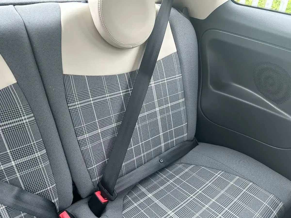 2016-fiat-500-12-lounge-big-11