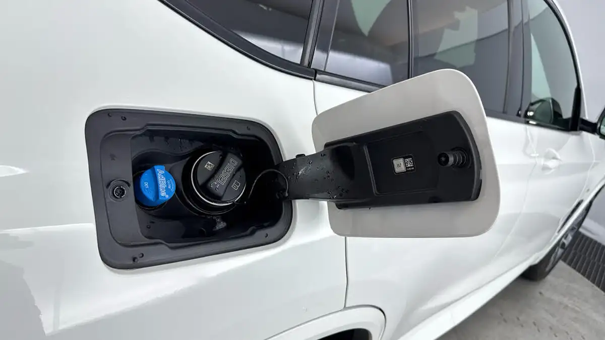 2019-bmw-x4-20td-xdrive20d-m-sport-big-33