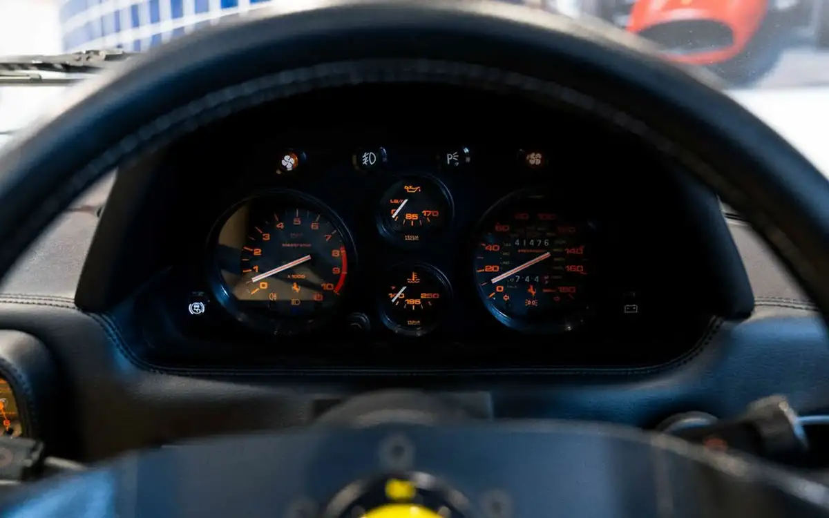 1989-ferrari-328-32-gts-big-17