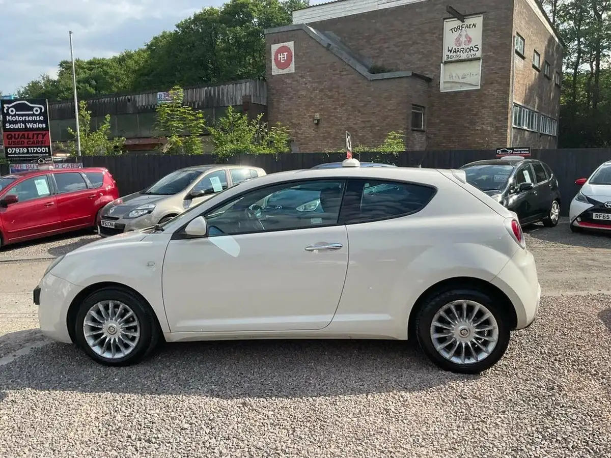 2014-alfa-romeo-mito-13jtdm-2-sprint-big-66