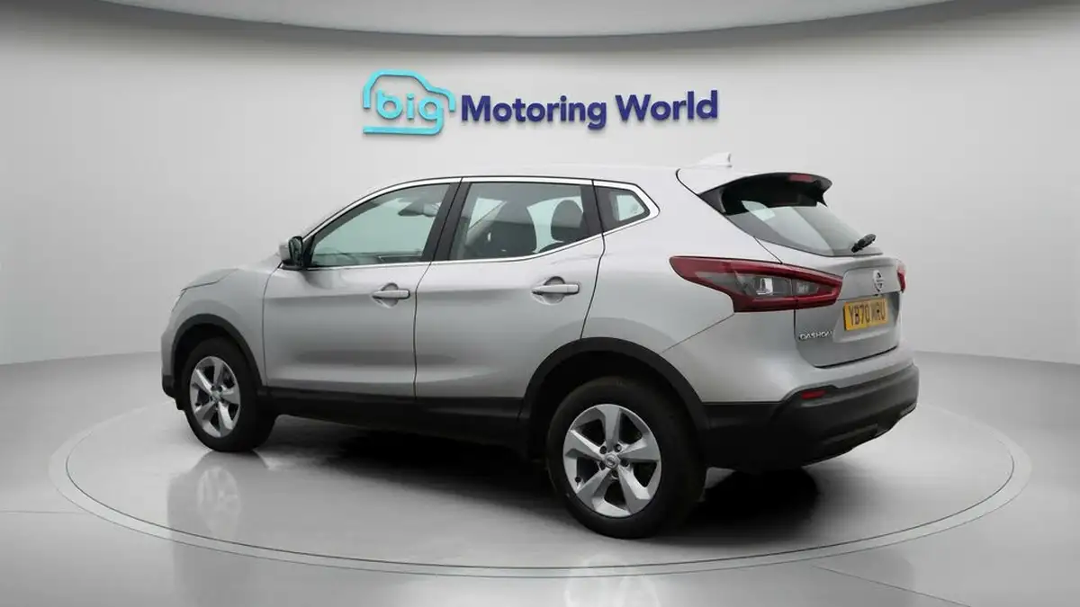 2020-nissan-qashqai-13-dig-t-acenta-premium-140ps-big-5
