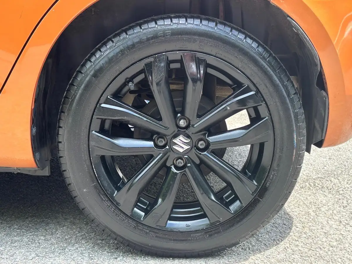 2016-suzuki-swift-12-sz-l-5d-big-15