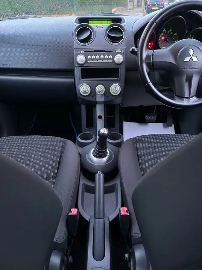 2007-mitsubishi-colt-15td-cz2-amt-big-29