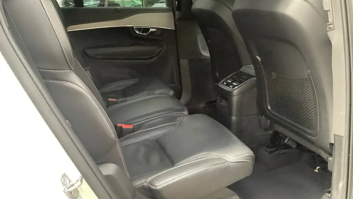 2021-volvo-xc90-20-t8-r-design-455bhp-big-9