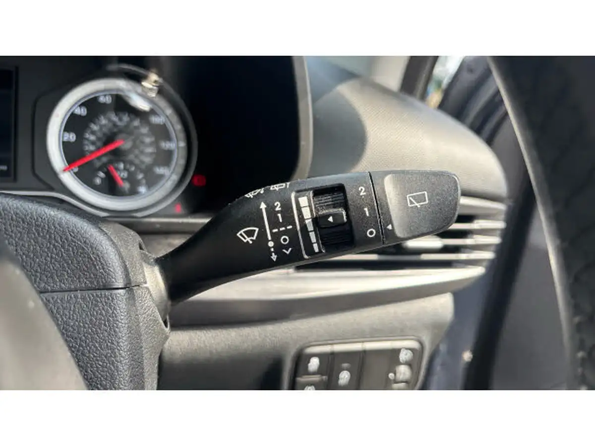 2021-hyundai-i20-10-t-gdi-element-big-22