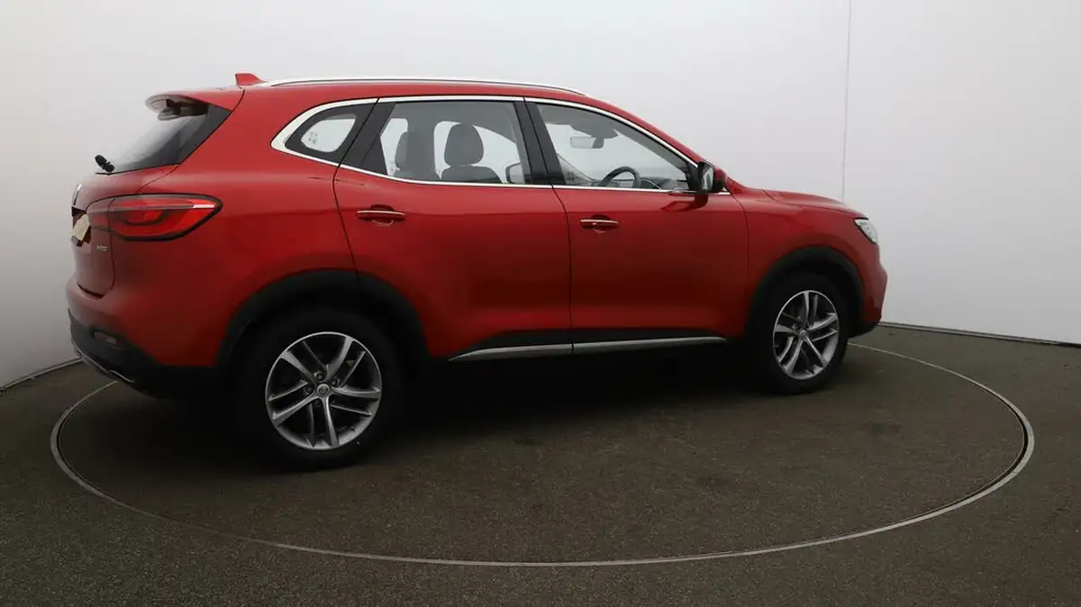 2022-mg-hs-15t-gdi-excite-162ps-big-50