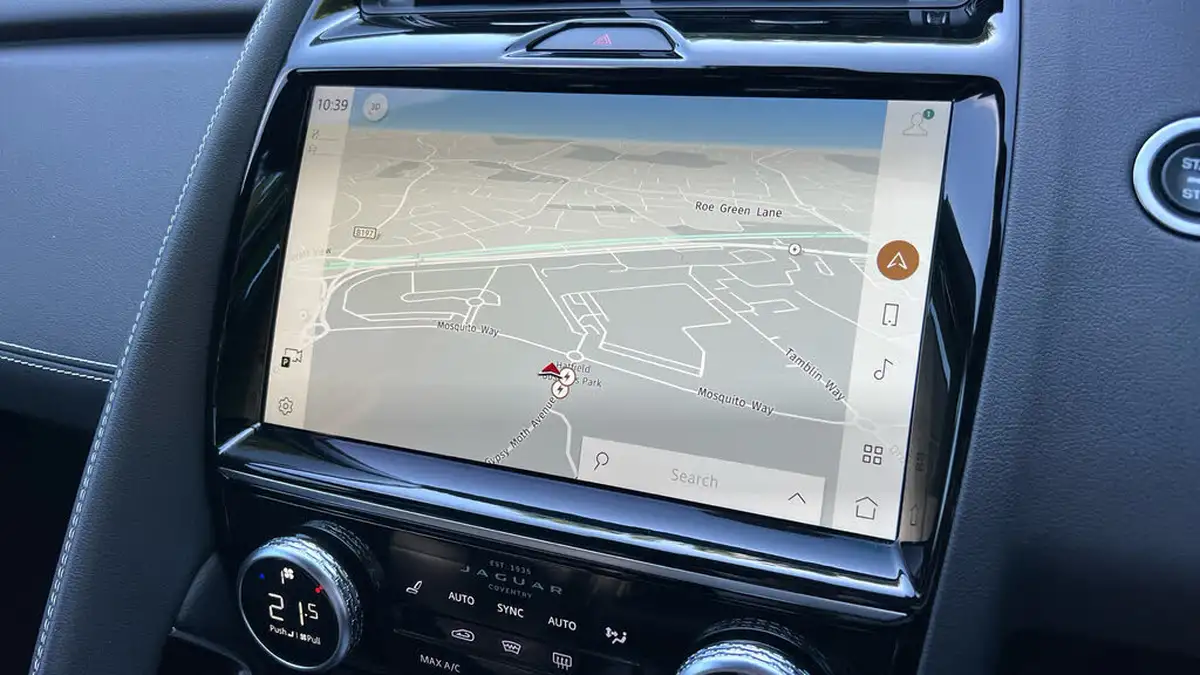 2023-jaguar-e-pace-15-p300e-r-dynamic-s-big-10