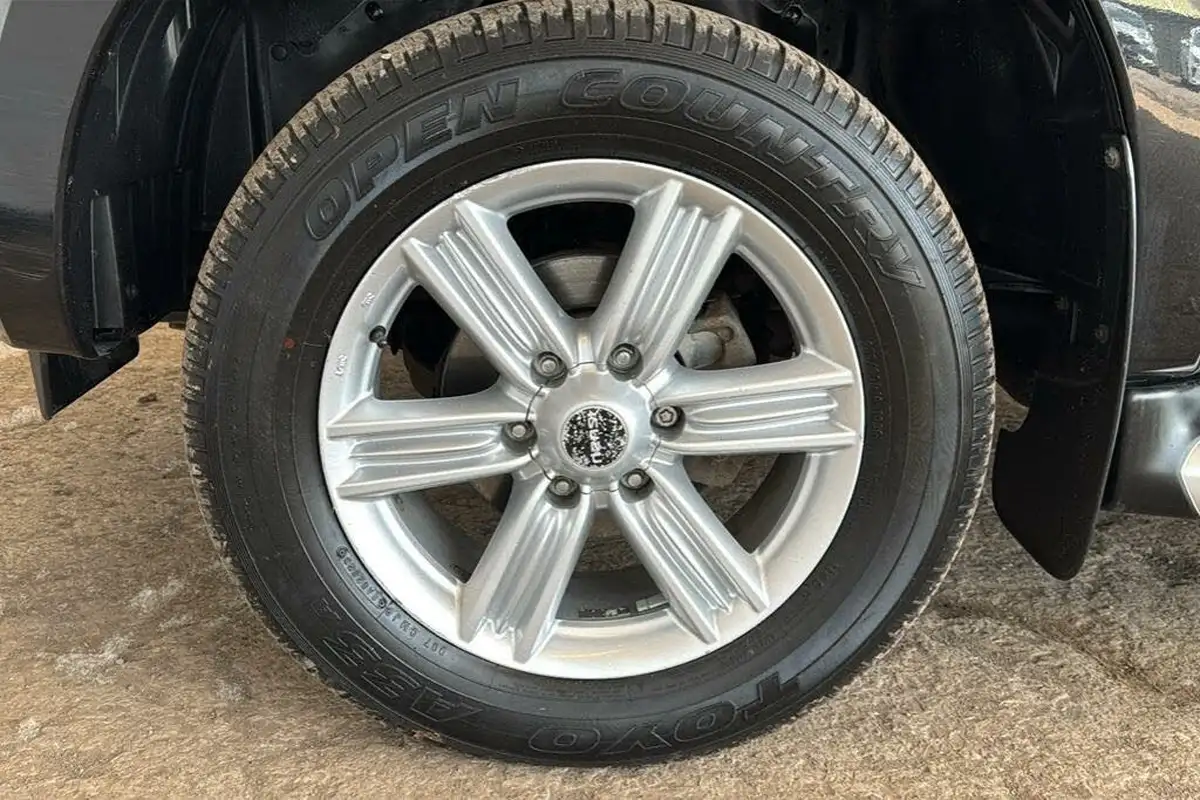 2019-isuzu-d-max-19td-yukon-double-pickup-auto-big-31
