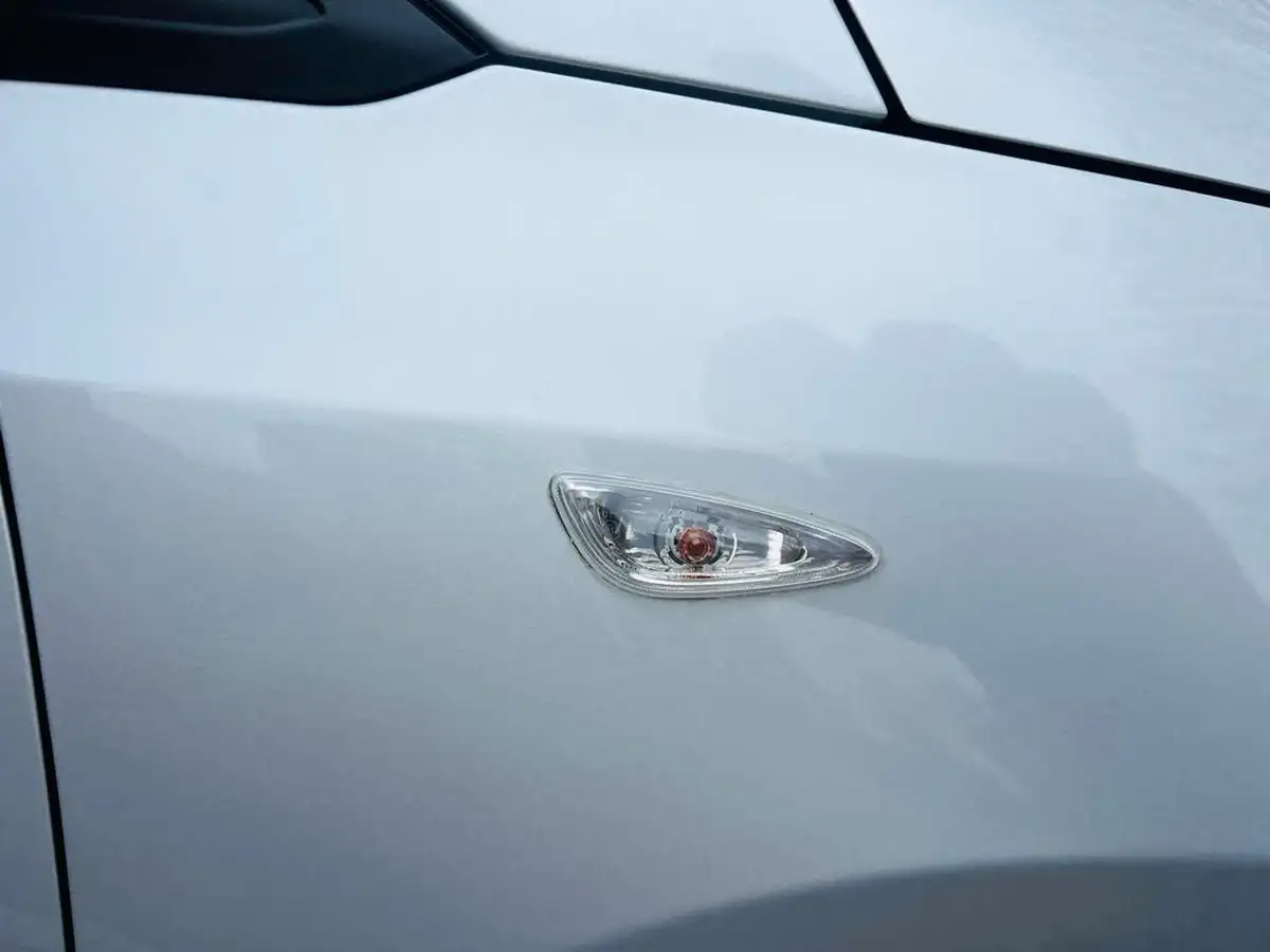 2015-hyundai-i10-10-se-big-35