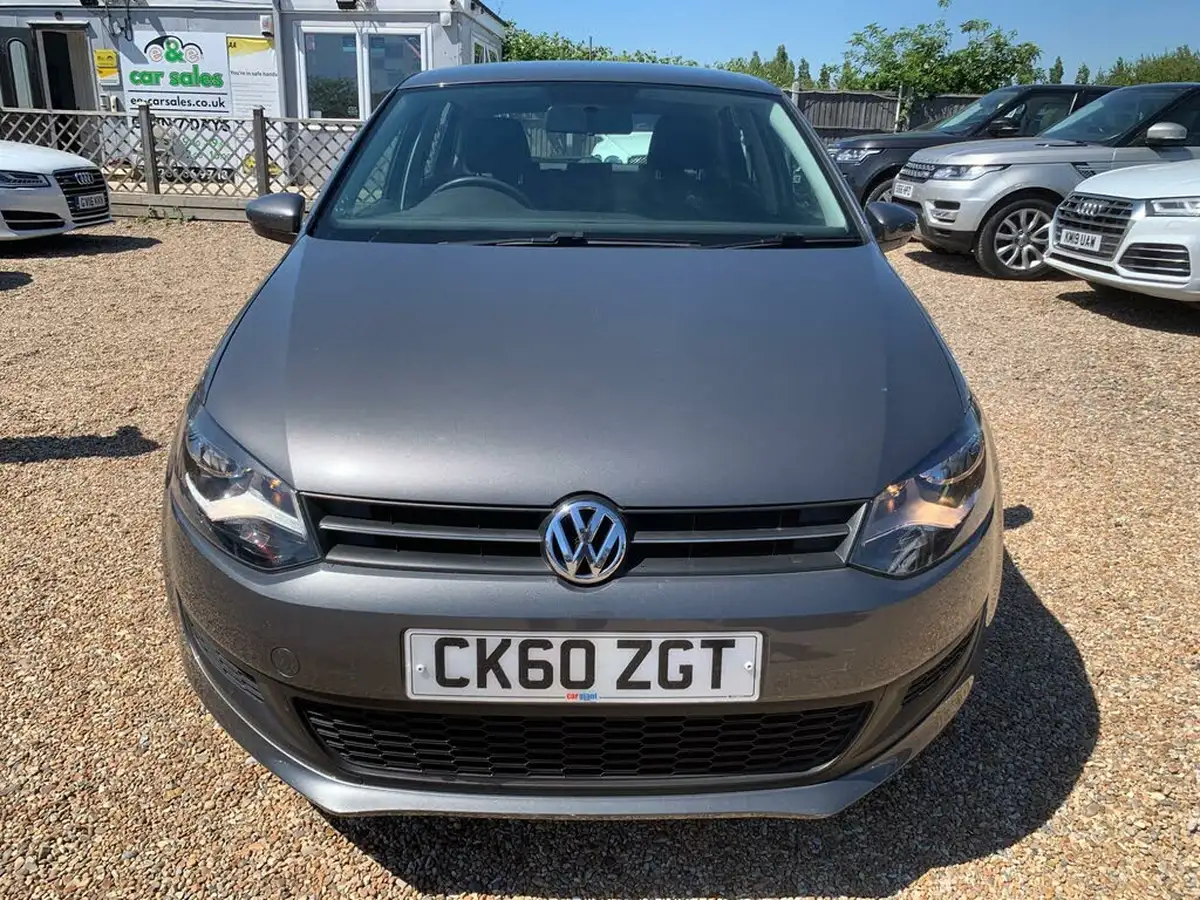 2010-volkswagen-polo-14-se-86ps-5d-dsg-big-1