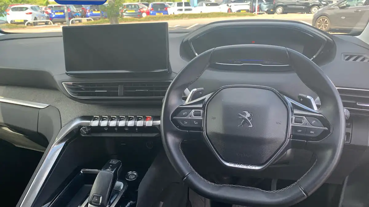 2022-peugeot-3008-suv-12-puretech-allure-premium-eat8-big-9