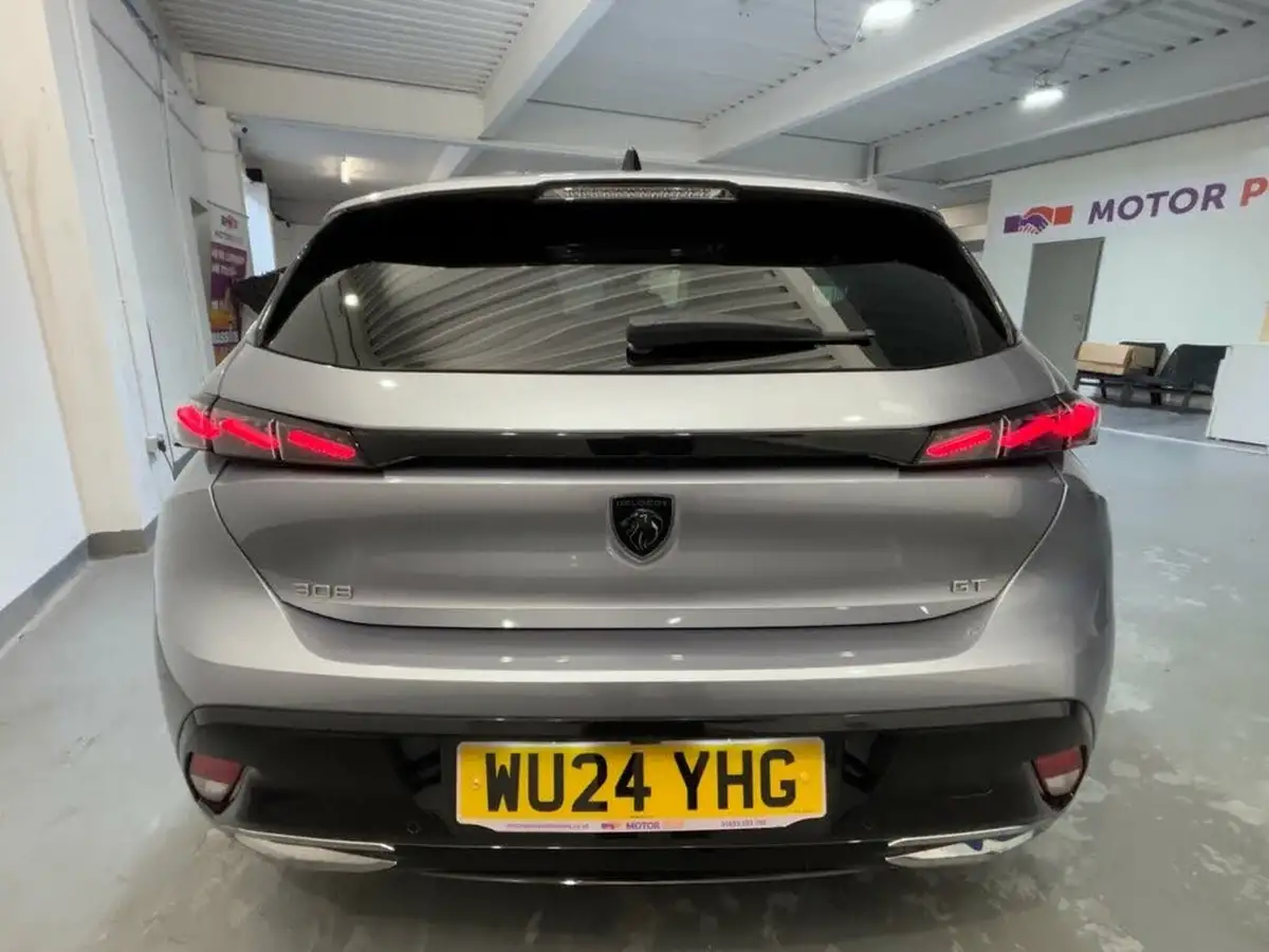 2024-peugeot-308-12-puretech-gt-130ps-ss-eat8-big-7