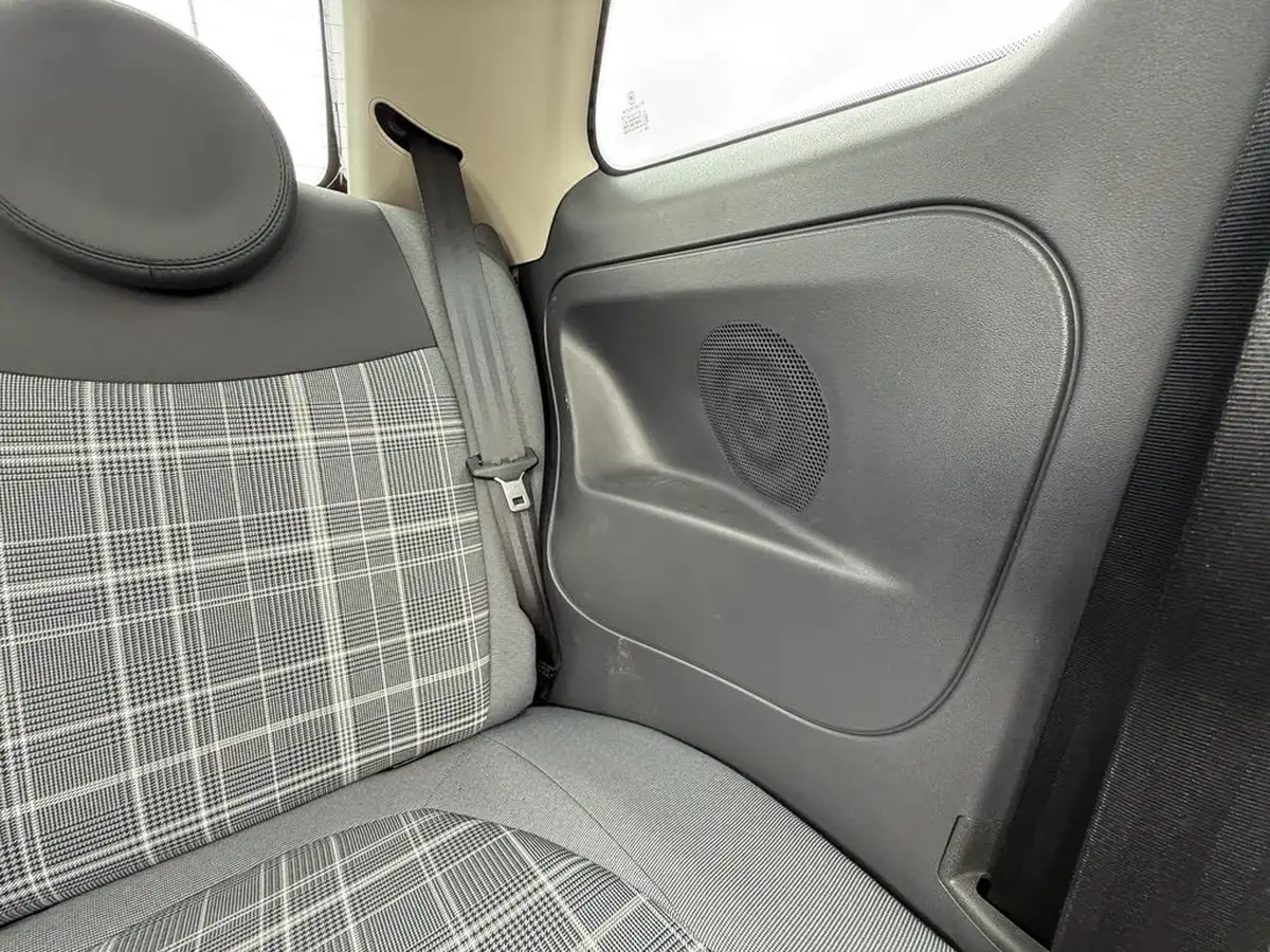 2015-fiat-500-12-lounge-ss-dualogic-big-39