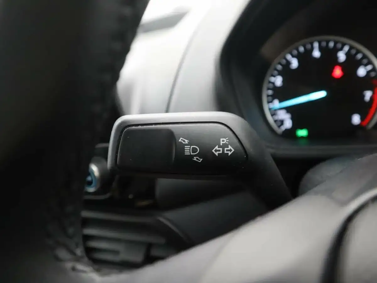 2022-ford-ecosport-10t-titanium-big-32