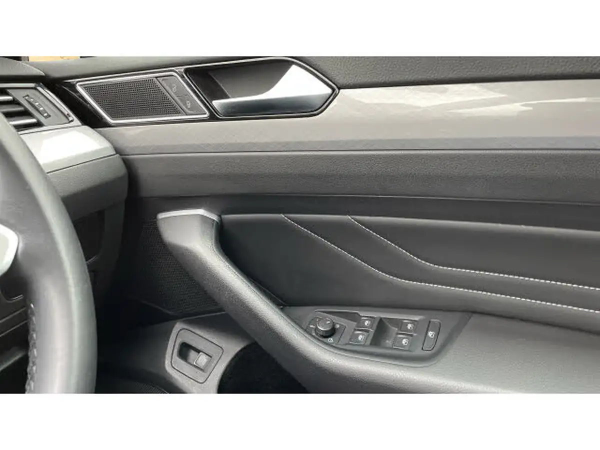 2020-volkswagen-passat-15-tsi-sel-saloon-4d-big-18